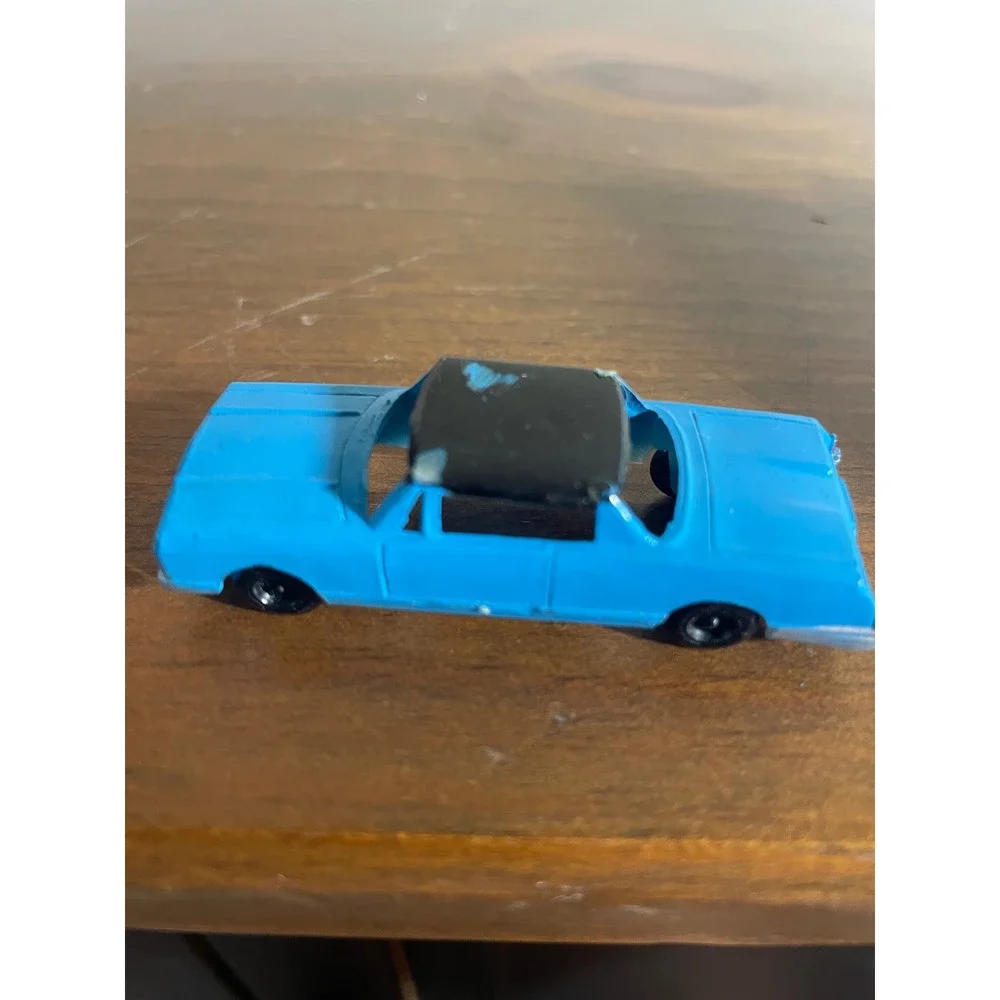 Unbranded vintage plastic